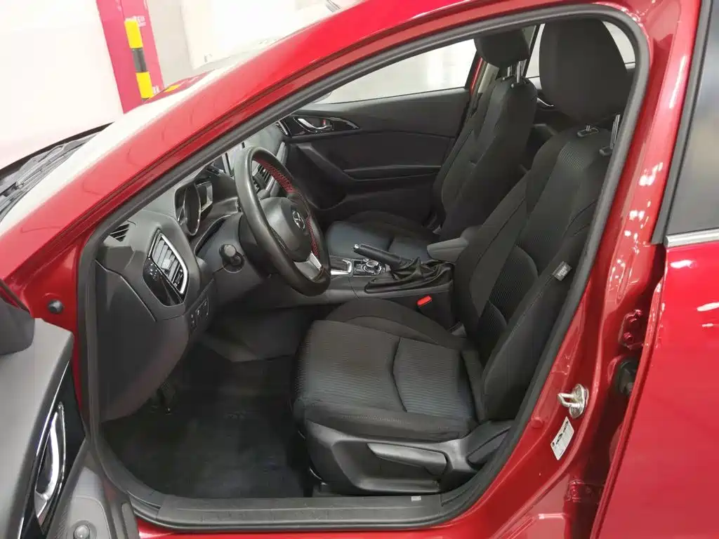 Mazda 3 Axela — миниатюра 10