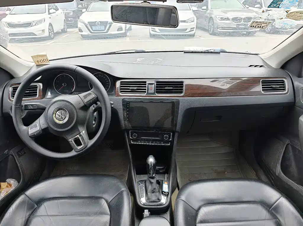 Volkswagen Santana — миниатюра 5