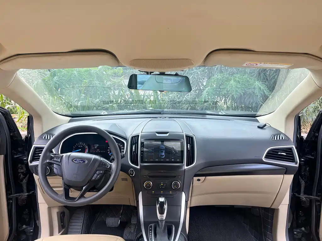 Ford Edge — миниатюра 9