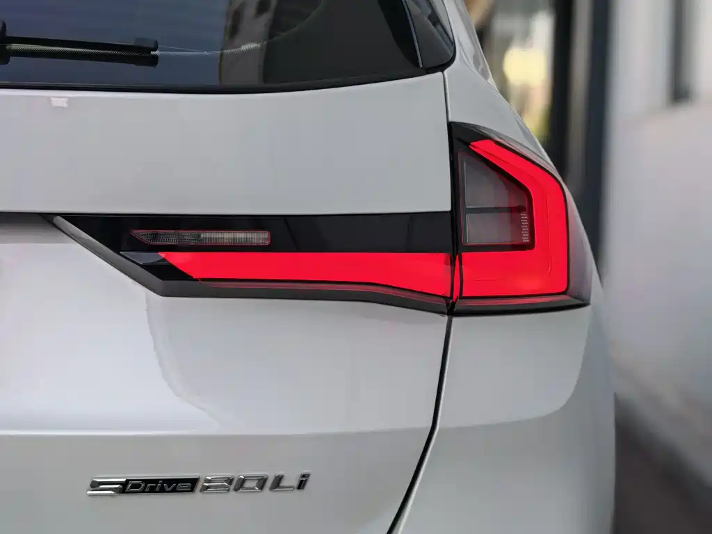 BMW X1 — миниатюра 10