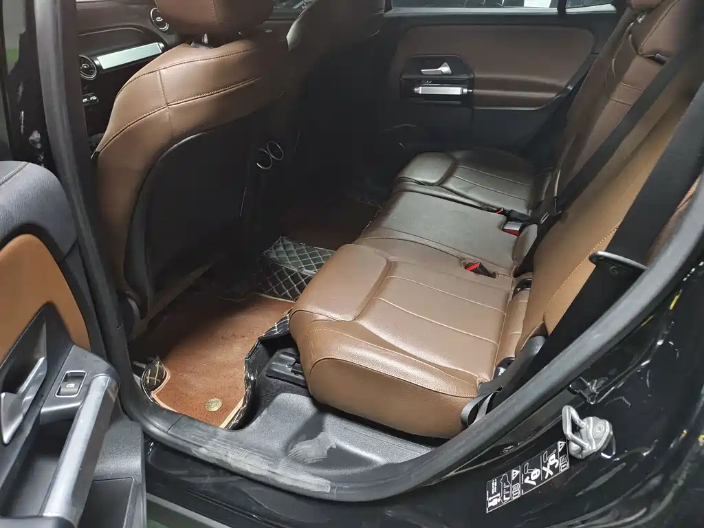 Mercedes-Benz GLB — миниатюра 6