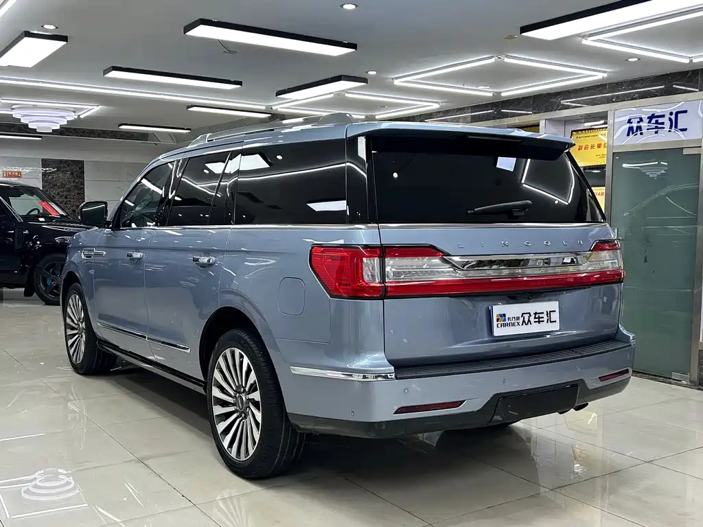 Lincoln Navigator — миниатюра 4