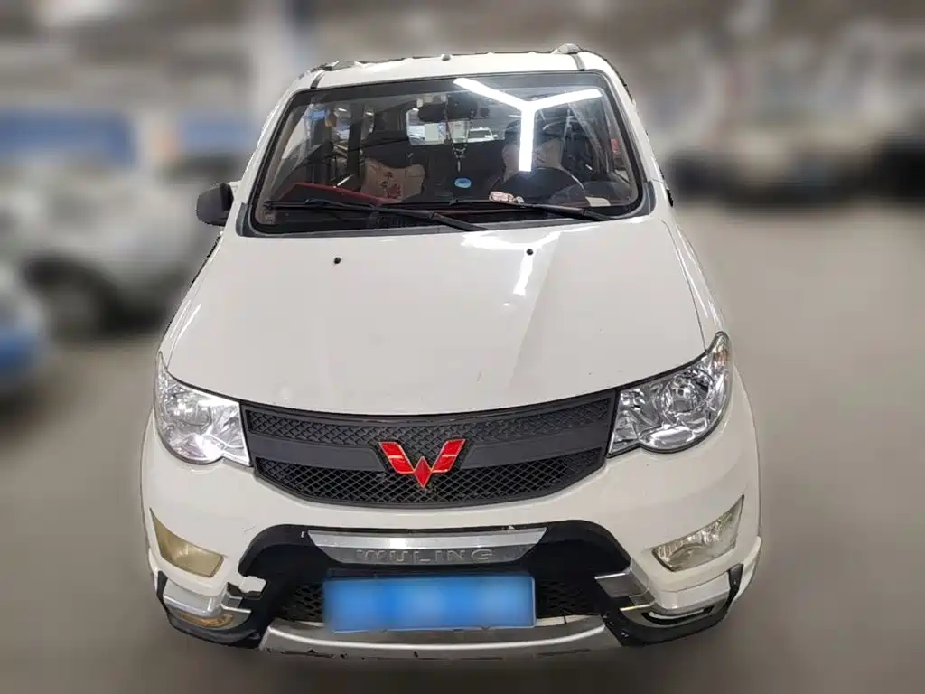Wuling Hongguang — миниатюра 5