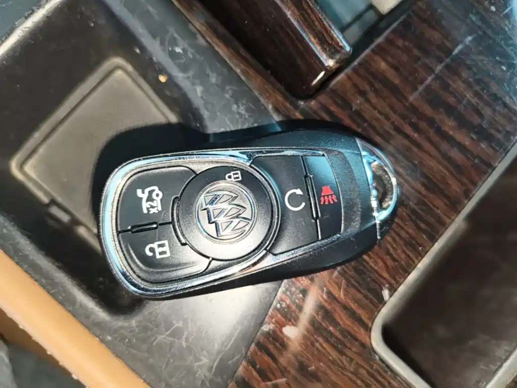 Buick LaCrosse — миниатюра 17