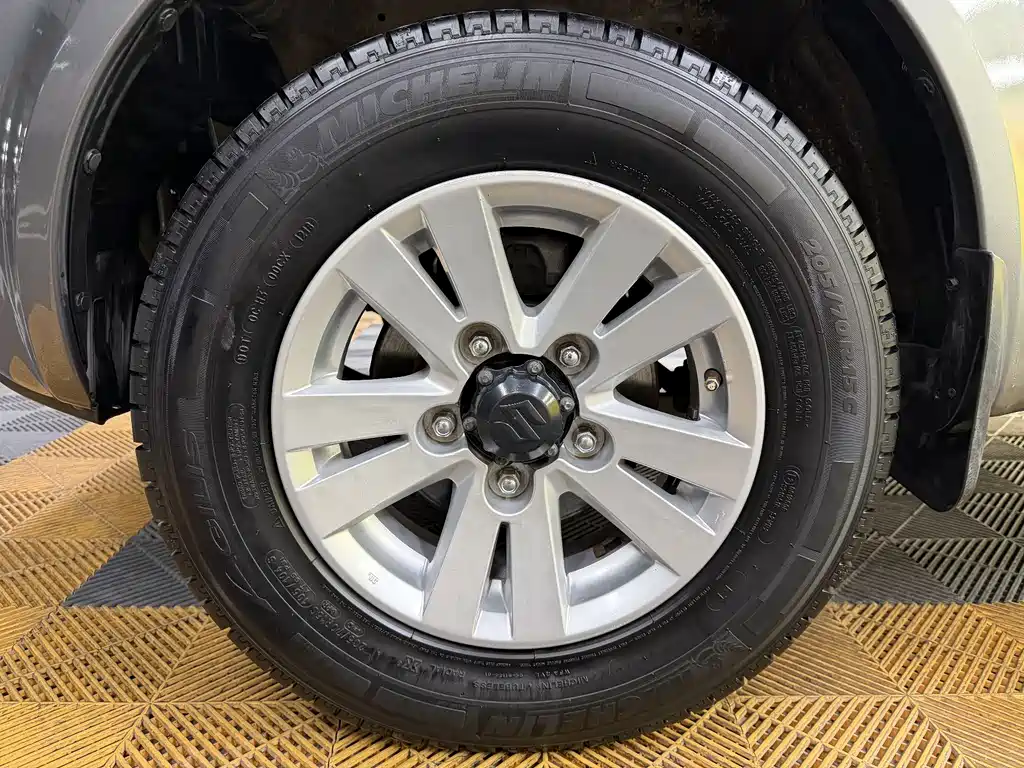 Suzuki Jimny — миниатюра 14