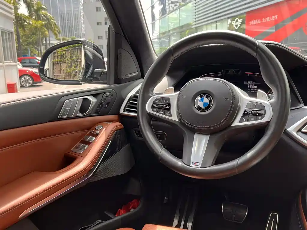 BMW X7 — миниатюра 18