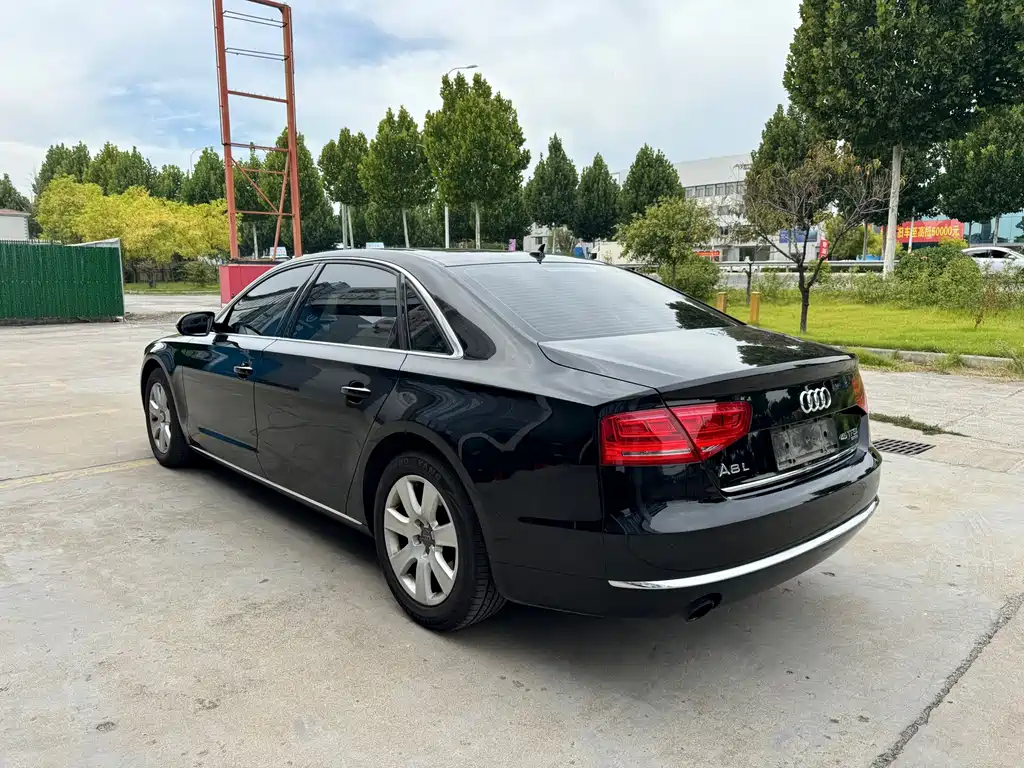 Audi A8 — миниатюра 14