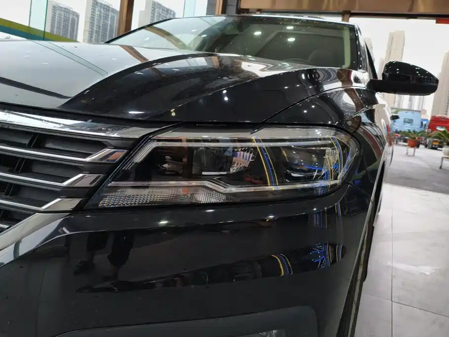 Volkswagen Lavida — миниатюра 5