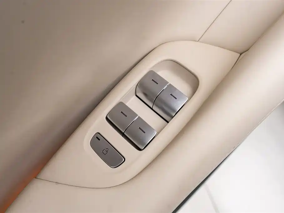 XIAOMI CAR XIAOMI YU7