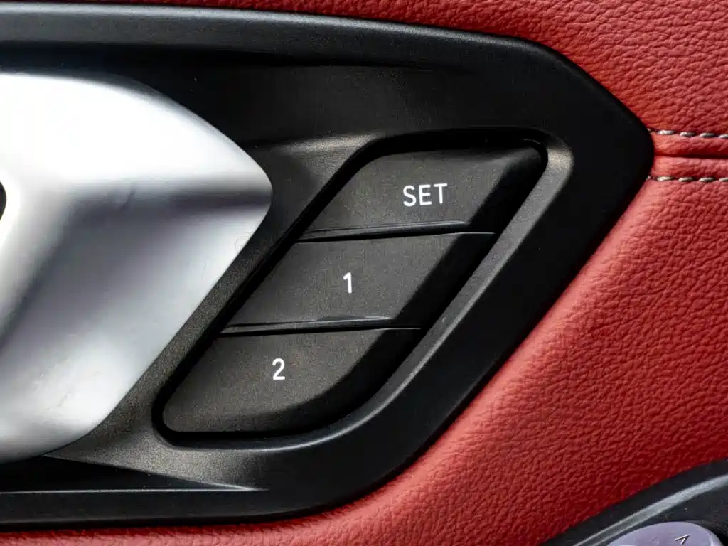 BMW 3 Series — миниатюра 22