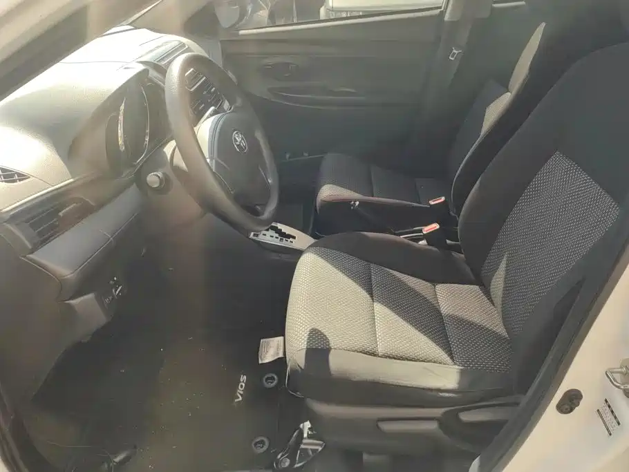 Toyota Vios — миниатюра 9