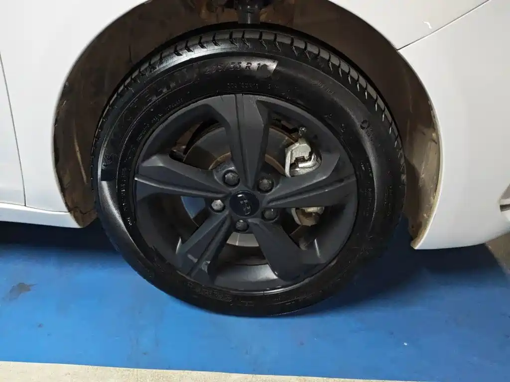 Geely Emgrand GL — миниатюра 24