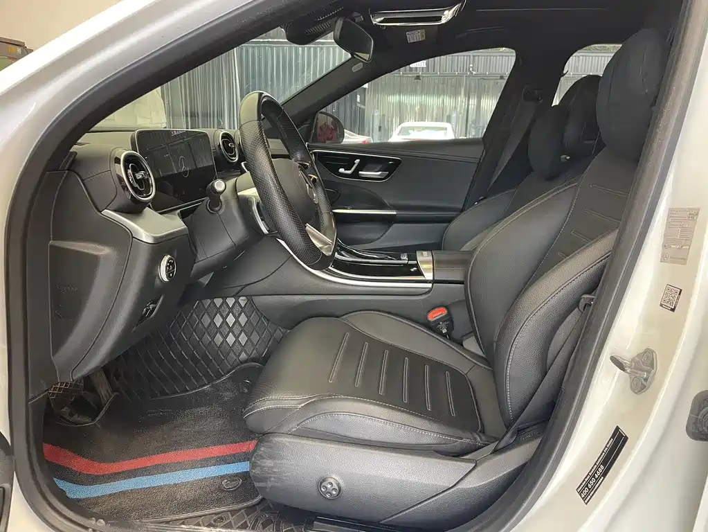 Mercedes-Benz C-Class — миниатюра 7