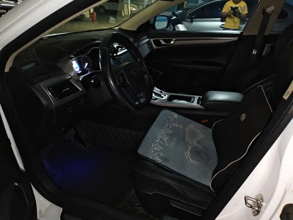 Geely Emgrand GL — миниатюра 12