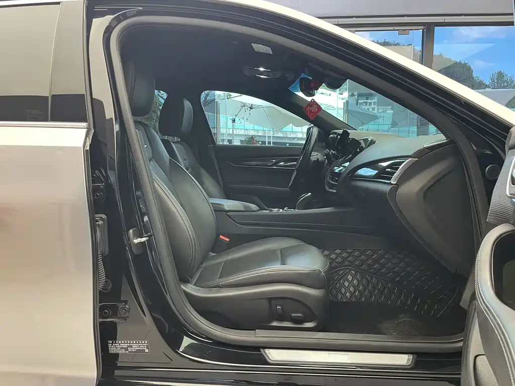 Cadillac CT5 — миниатюра 15