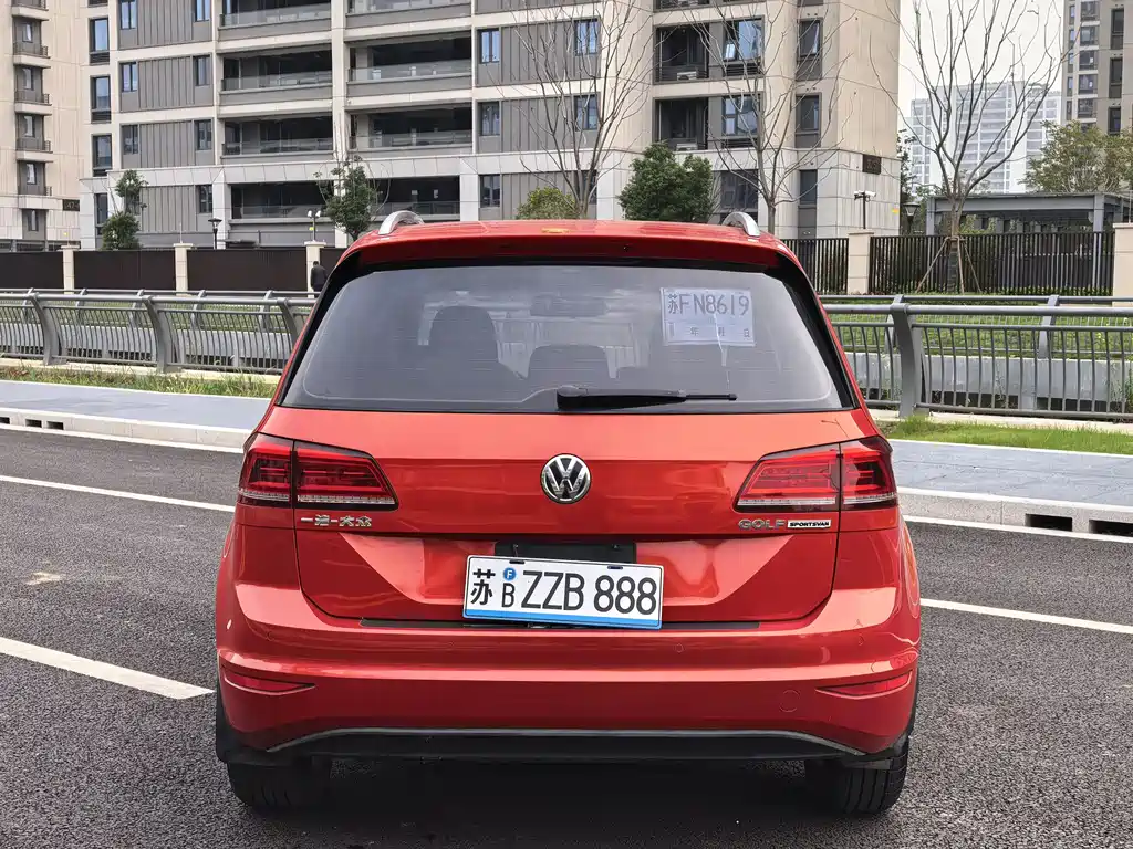 VOLKSWAGEN GOLF*JIAYU