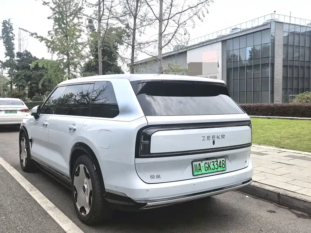 Zeekr 9X 2025 Hyper 70kWh