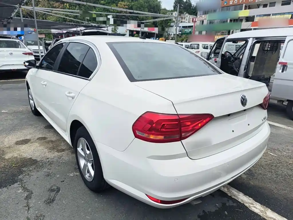 Volkswagen Lavida — миниатюра 5