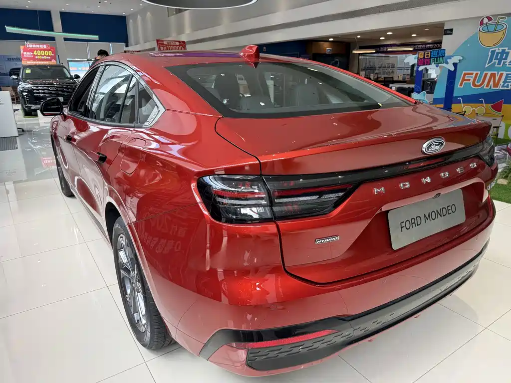 Ford Mondeo 2026 1.5T EcoBoost E Luxury