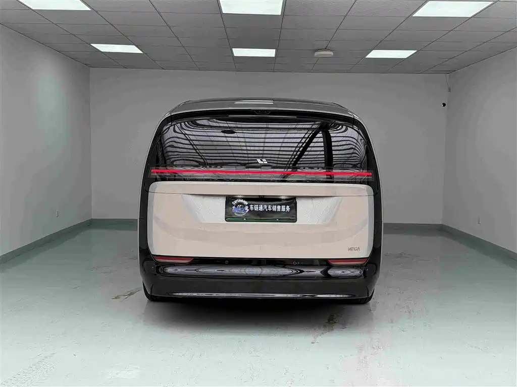 Li Auto Li MEGA — миниатюра 19