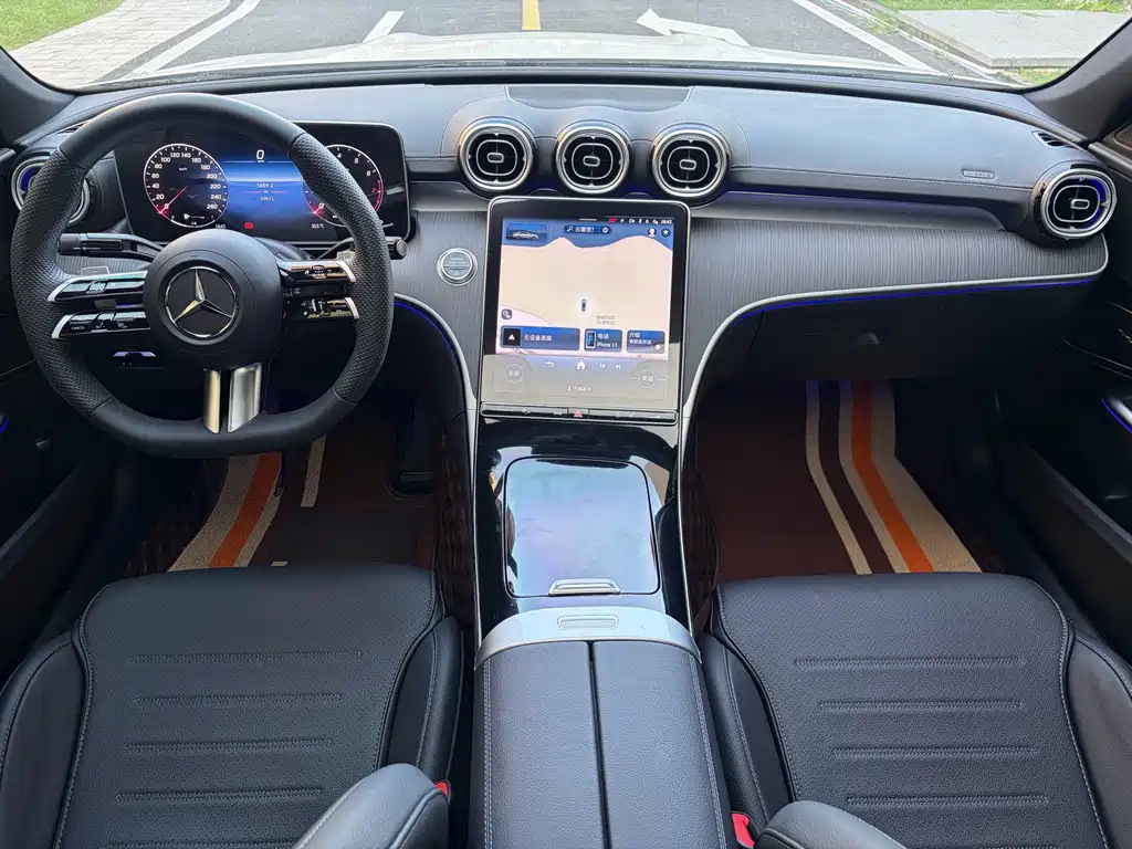 Mercedes-Benz C-Class — миниатюра 13