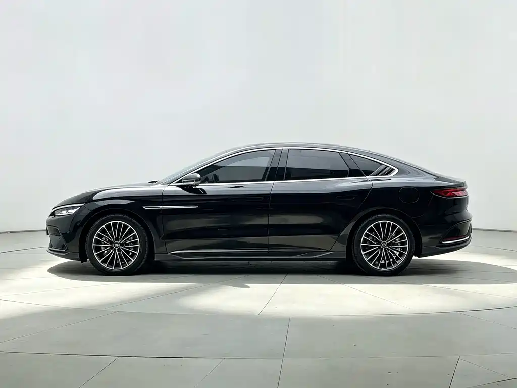 BYD Han — миниатюра 9