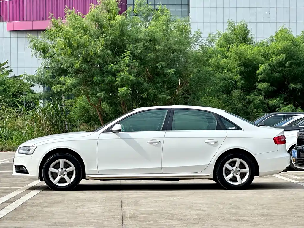 Audi A4L — миниатюра 7