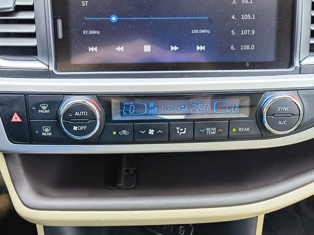 Toyota Highlander — миниатюра 15