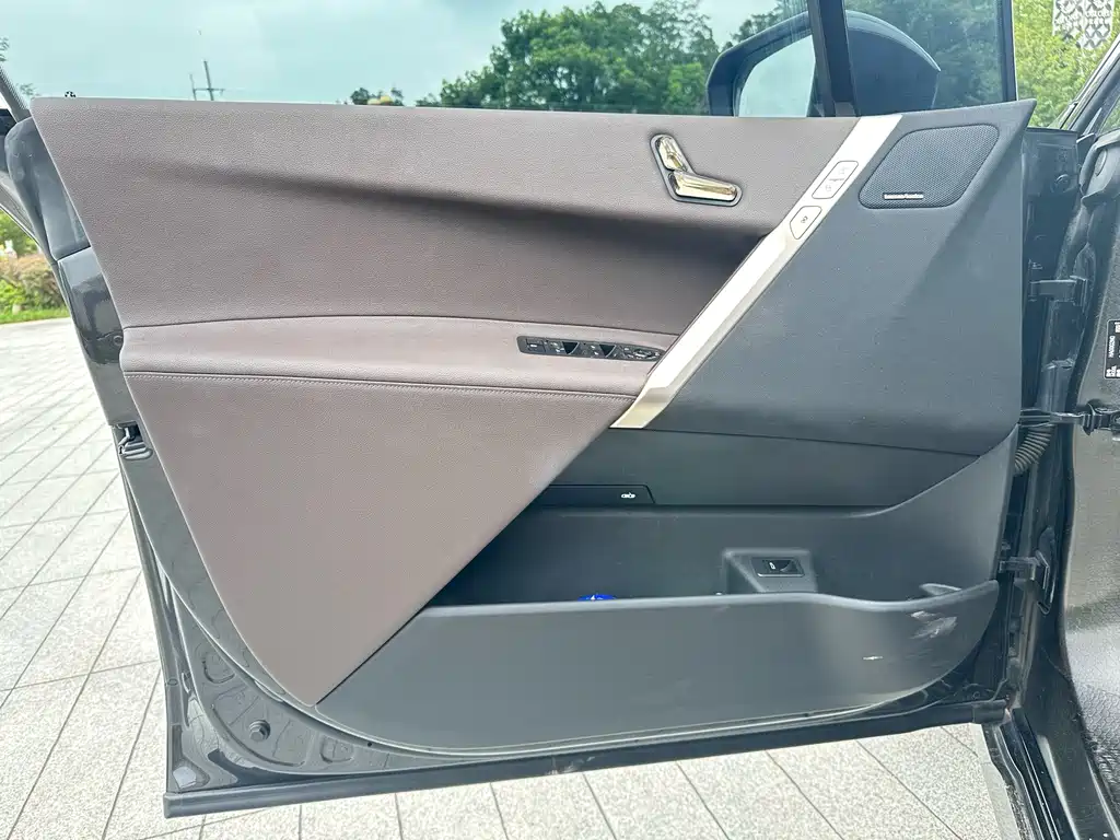 BMW iX — миниатюра 4