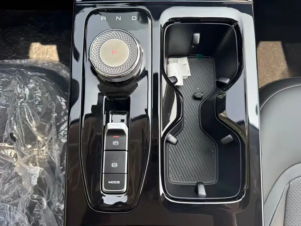 Wuling 五菱E5 — миниатюра 9