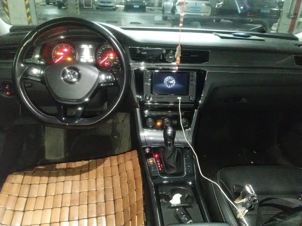 Volkswagen Passat — миниатюра 10