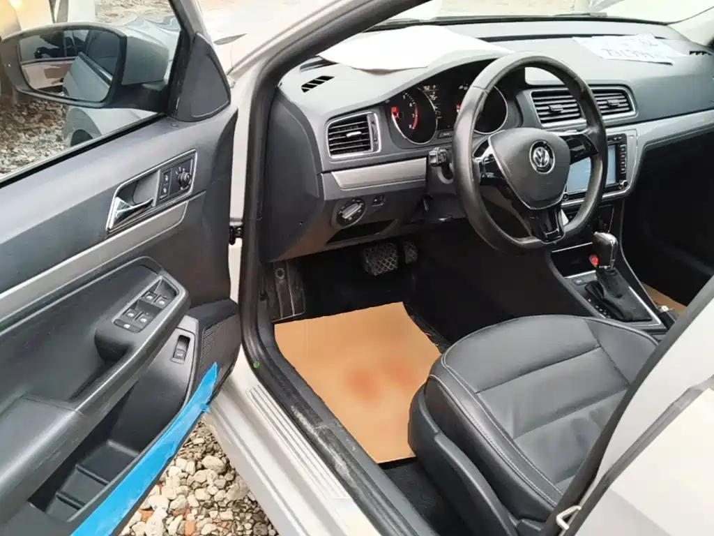 Volkswagen Lavida — миниатюра 16