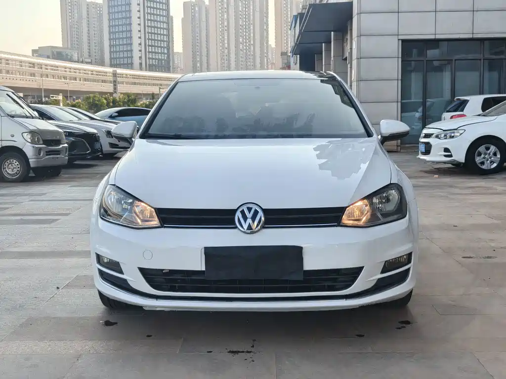 Volkswagen Golf — миниатюра 2