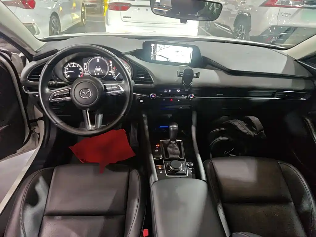 Mazda 3 Axela — миниатюра 10