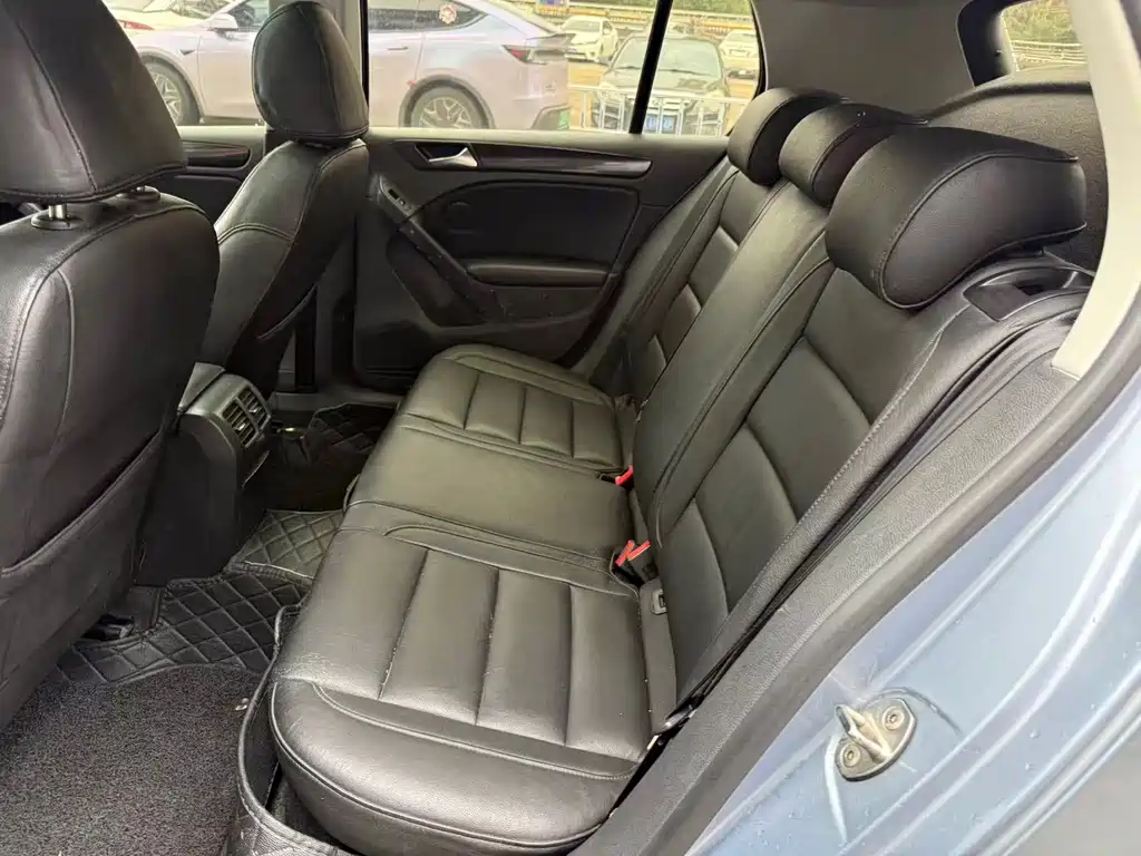 Volkswagen Golf — миниатюра 9