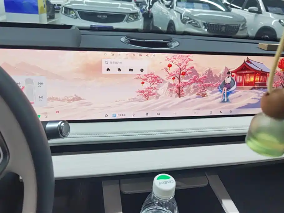 GEELY GALAXY GALAXY E8