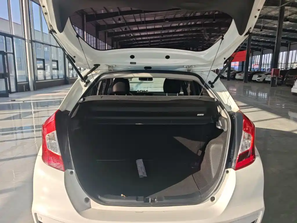 Honda Fit — миниатюра 19
