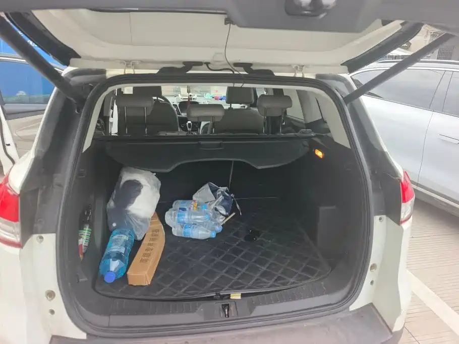Ford Kuga — миниатюра 4