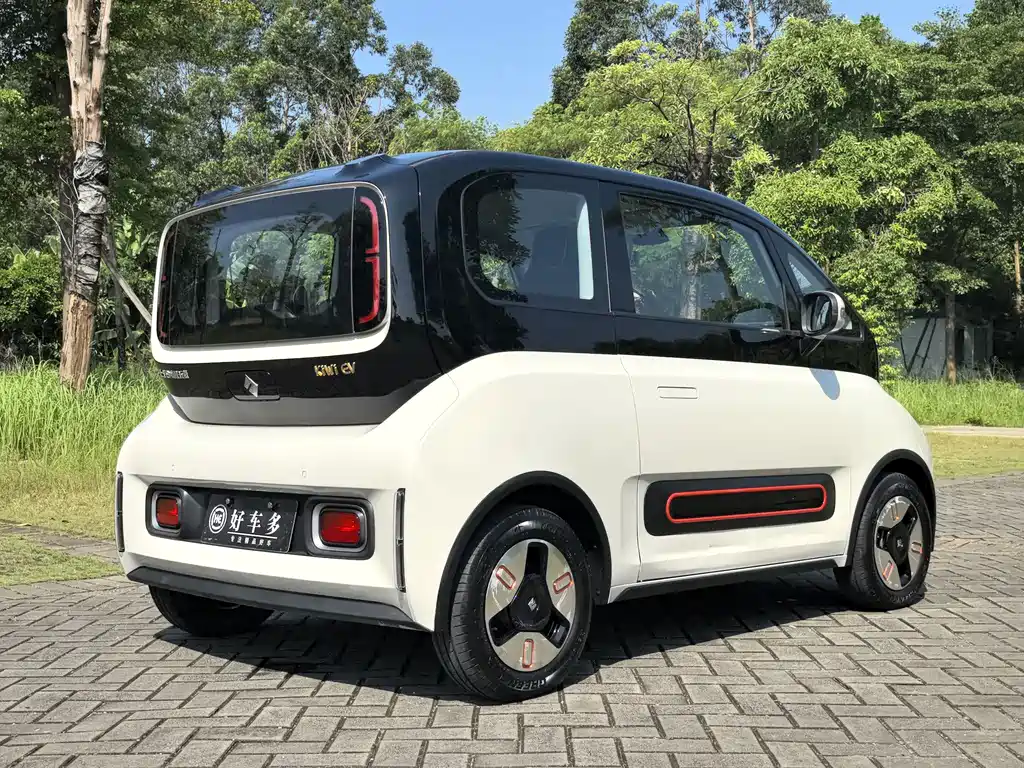 Baojun KiWi EV — миниатюра 6