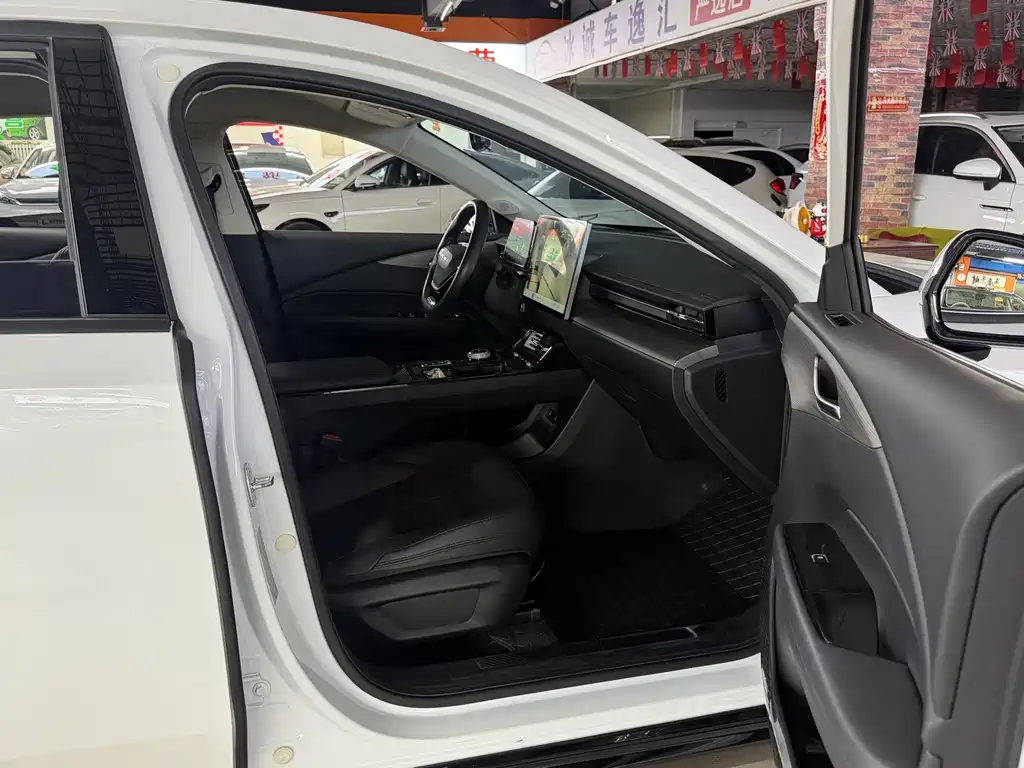Wuling Xingguang — миниатюра 16