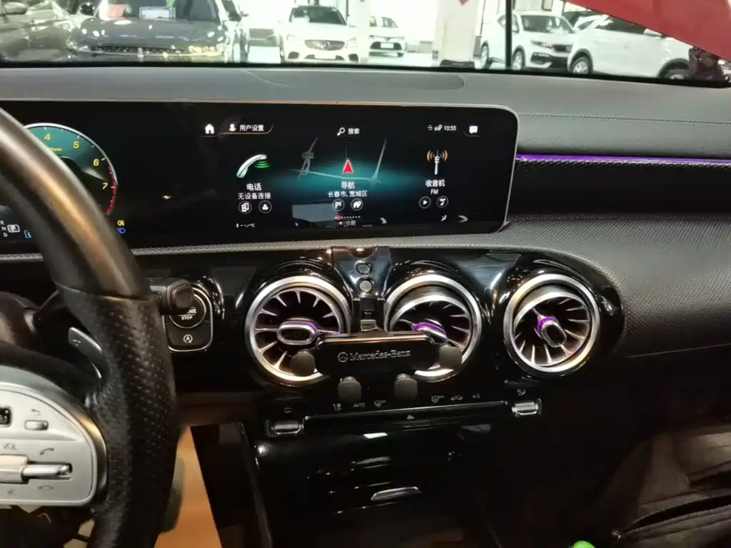 Mercedes-Benz A-Class — миниатюра 13