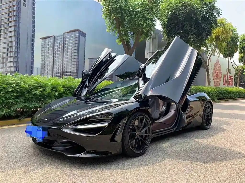 MCLAREN  720S