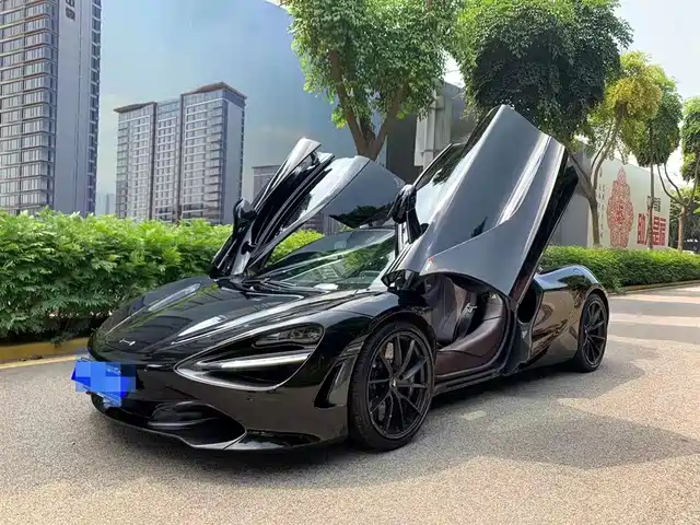 MCLAREN  720S 2019