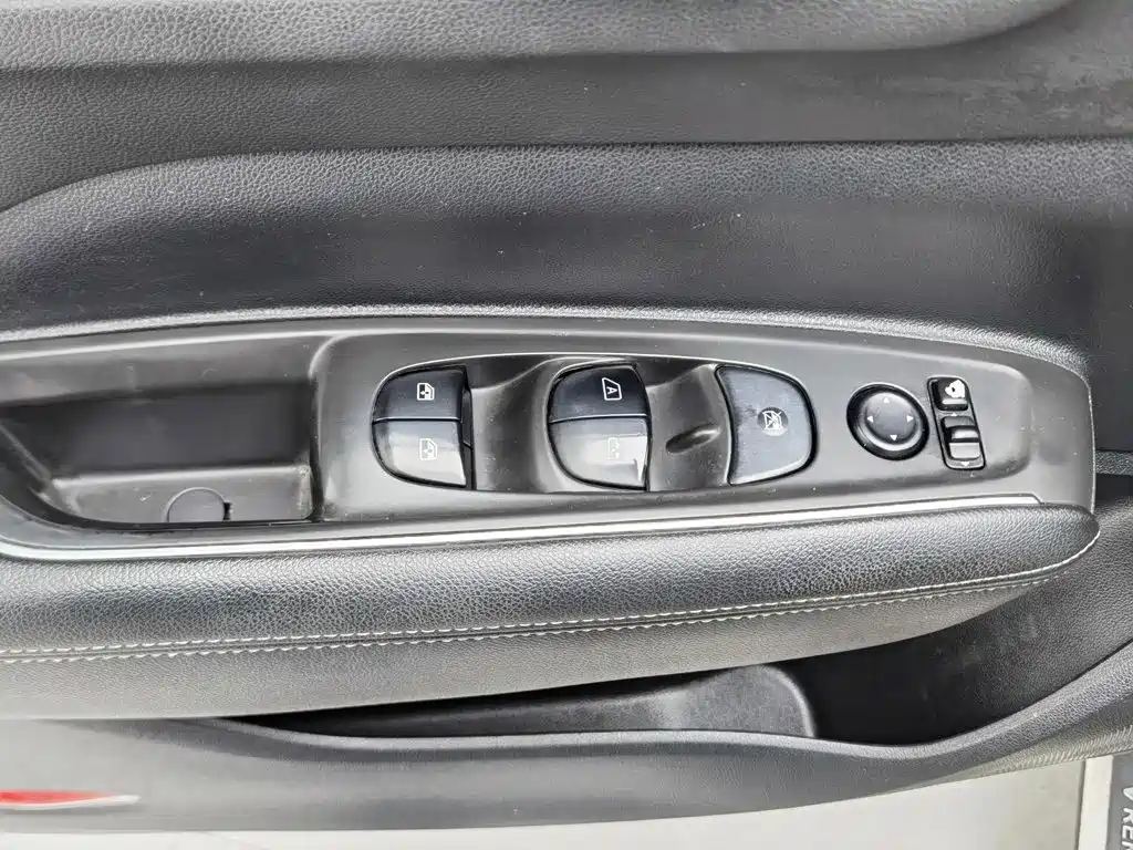 Renault Koleos — миниатюра 9