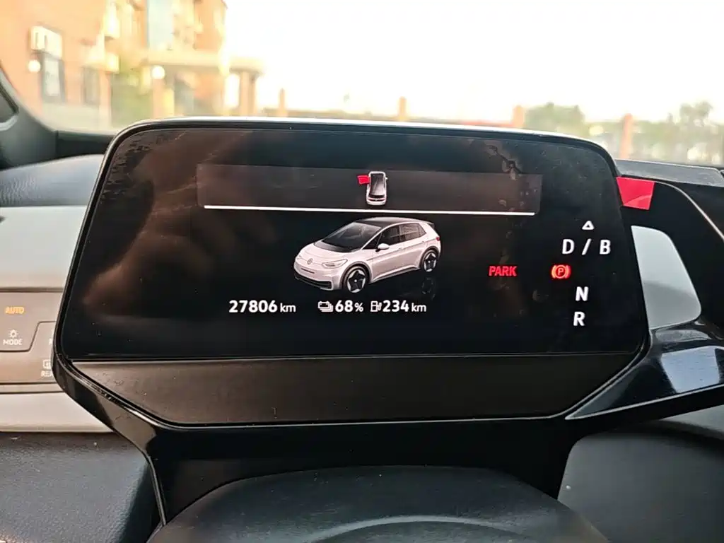 Volkswagen ID.3 — миниатюра 12