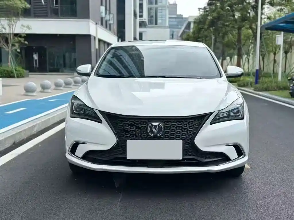 Changan Eado — миниатюра 2