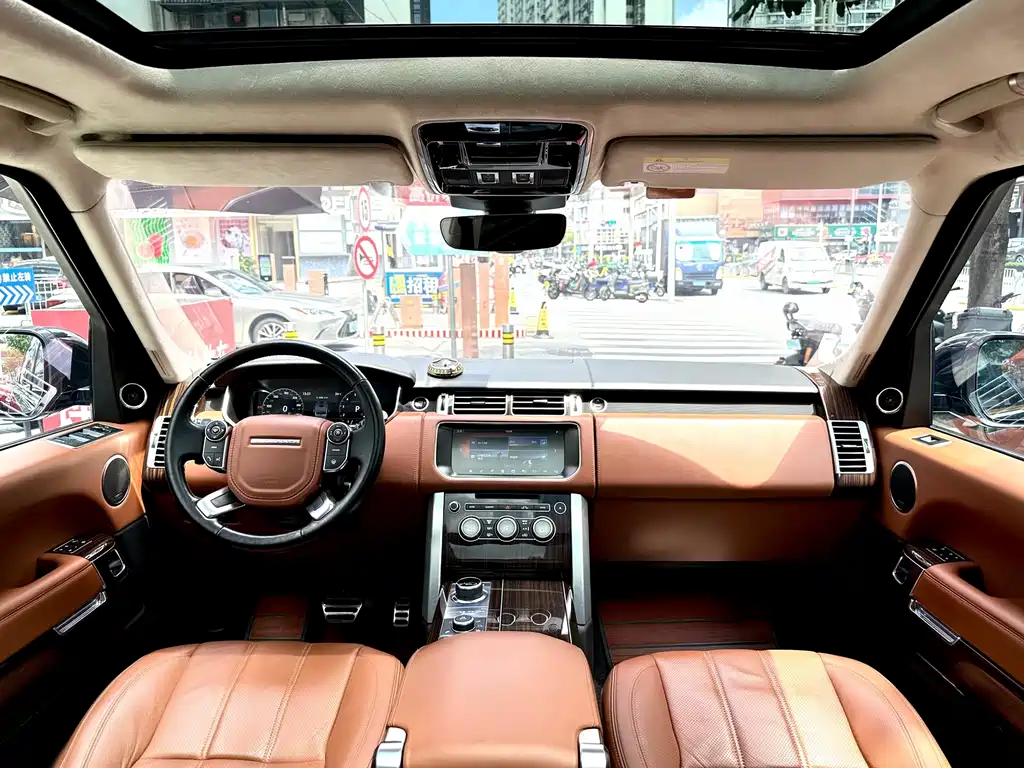 Land Rover Range Rover — миниатюра 16