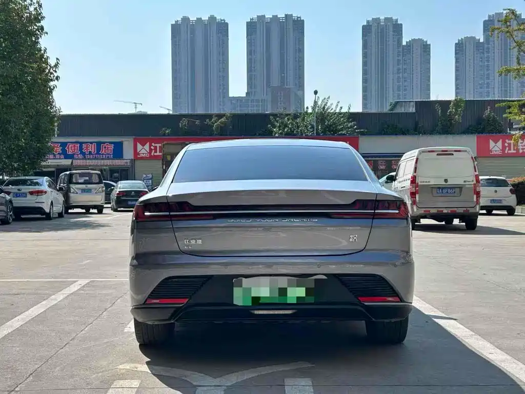BYD Han — миниатюра 9