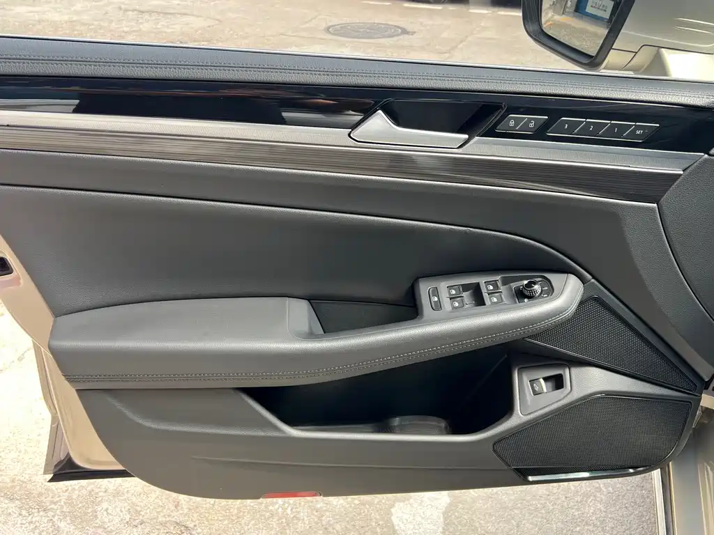 Volkswagen Phideon — миниатюра 18