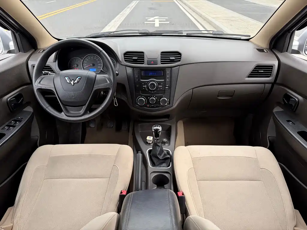 Wuling Hongguang — миниатюра 15